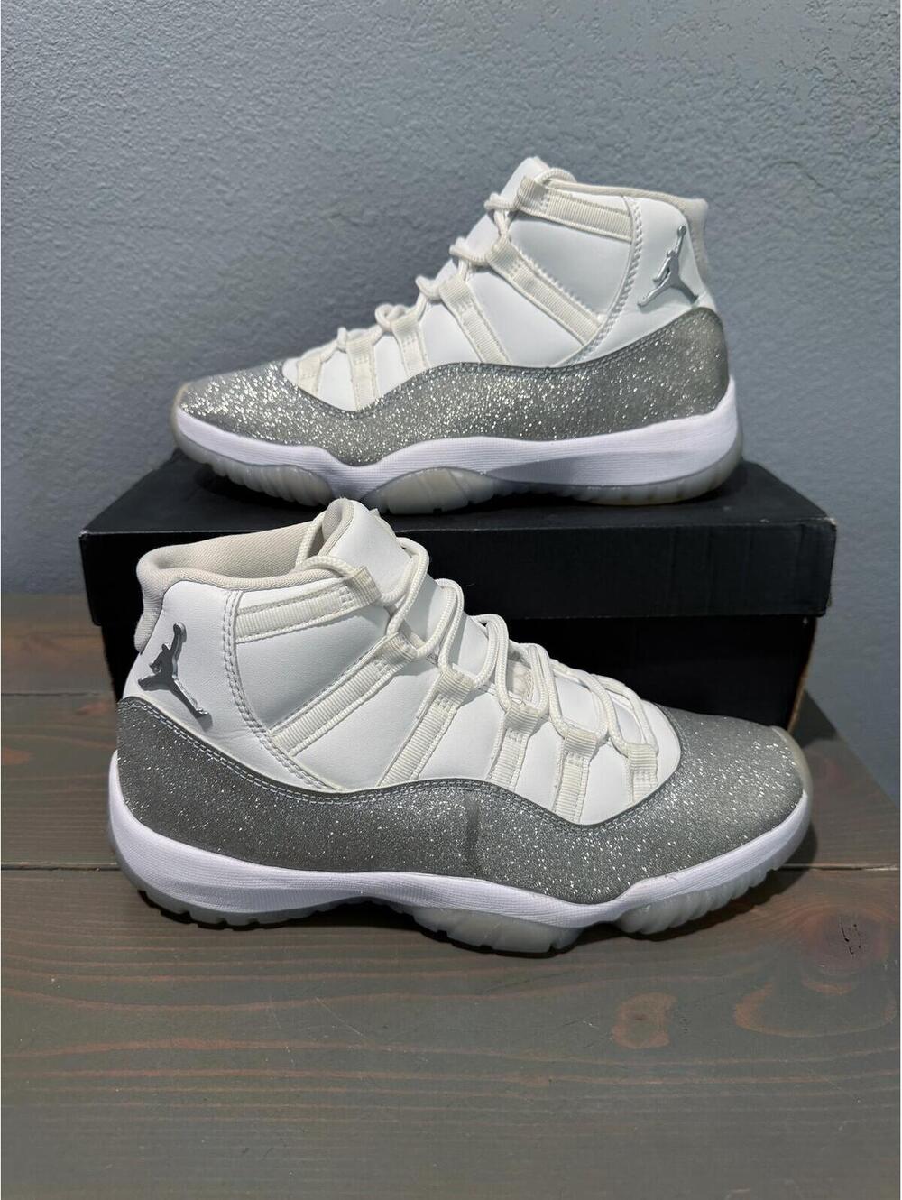 Jordan 11 White Silver Metallic